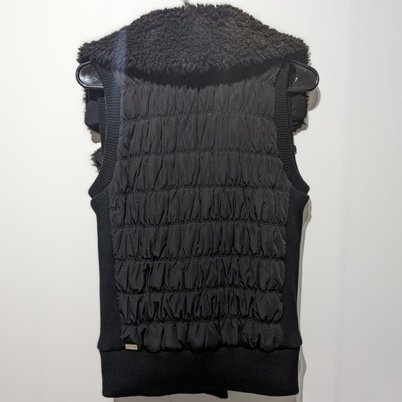 Calvin Klein | Women's Black Puffer Vest With Removable Collar Sherpa Fur - Picture 2 of 6